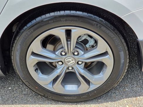 Certified 2024 Honda Accord EX image 15