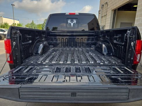 Used 2018 Ford F150 Lariat w/ Equipment Group 502A Luxury AWD/4WD image 25