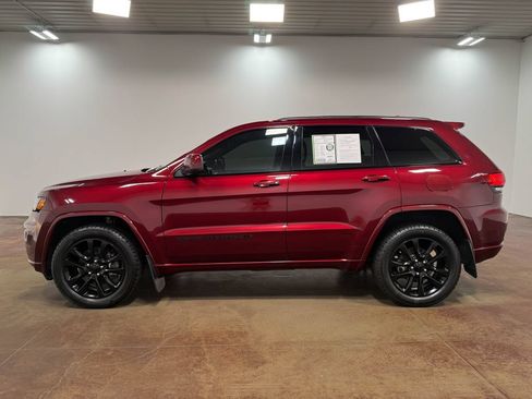 Used 2022 Jeep Grand Cherokee Laredo X AWD/4WD image 6