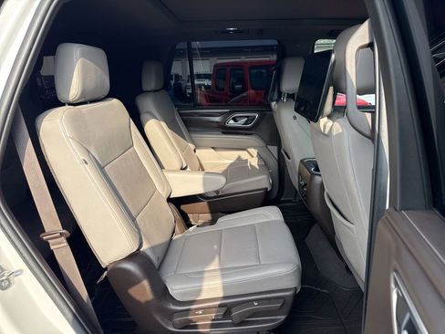 Used 2021 Chevrolet Tahoe Z71 w/ Rear Media and Nav Package AWD/4WD image 22