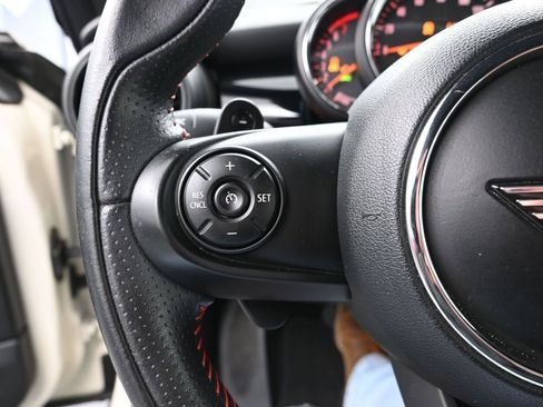 Used 2020 MINI Cooper S image 13