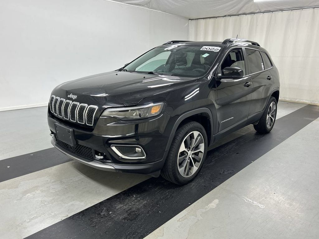 Certified 2022 Jeep Cherokee Limited w/ Elite Package AWD/4WD image 5