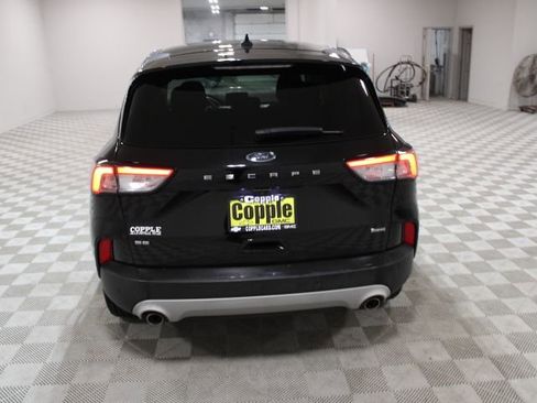 Used 2021 Ford Escape SE image 9