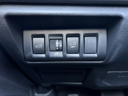 Used 2025 Subaru Outback Touring XT image 31