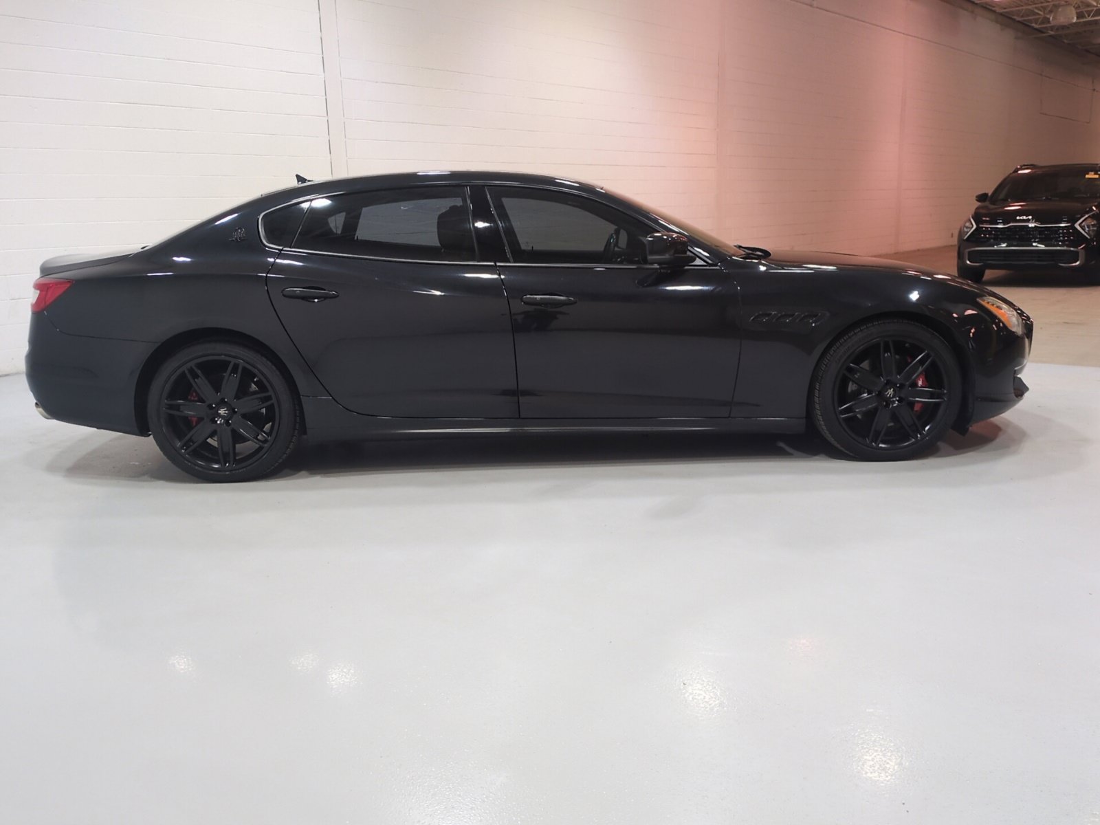 Used 2015 Maserati Quattroporte S Q4 AWD/4WD image 2
