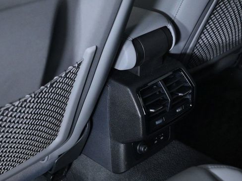 Certified 2025 Audi Q3 2.0T Premium w/ Convenience Package image 18