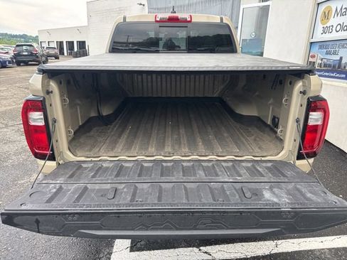Used 2024 GMC Canyon AT4 AWD/4WD image 23