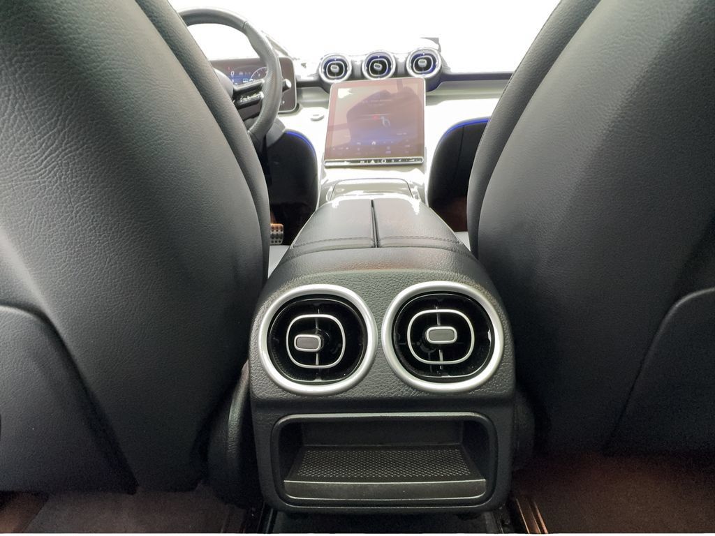 Used 2023 Mercedes-Benz C 300 Sedan image 39