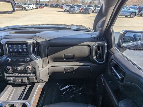 Used 2021 GMC Sierra 1500 Denali image 4