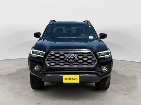 Used 2022 Toyota Tacoma TRD Off-Road w/ TRD Premium Off Road Package AWD/4WD image 8