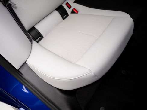 Used 2025 BMW M5 image 69