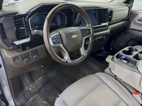 Used 2023 Chevrolet Silverado 1500 LT w/ Z71 Off-Road Package image 22