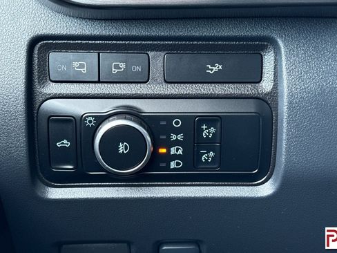 Used 2024 Ford F350 Lariat image 35