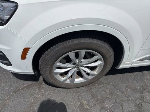 Used 2017 Audi Q7 3.0T Premium Plus w/ Premium Plus Package AWD/4WD image 17