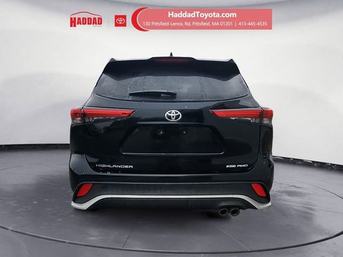 Used 2021 Toyota Highlander XSE image 4