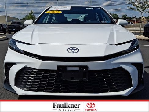 Certified 2025 Toyota Camry SE FWD image 2