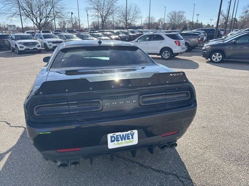 Used 2015 Dodge Challenger R/T Scat Pack w/ Leather Interior Group image 4