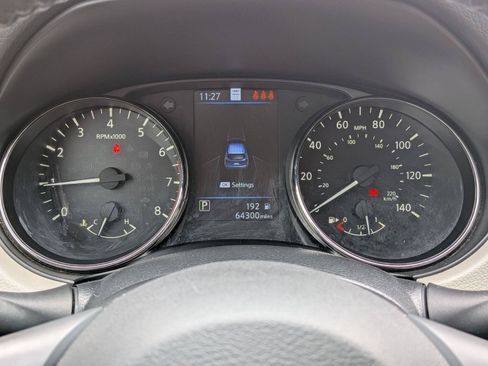 Used 2021 Nissan Rogue Sport SL AWD/4WD image 11