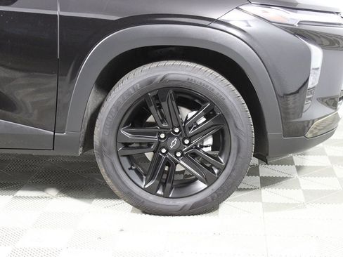 Used 2026 Chevrolet Trax ACTIV FWD image 8