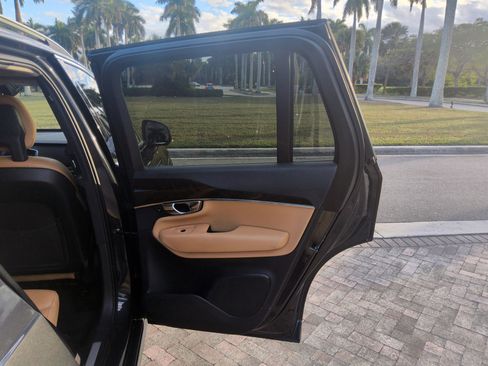 Used 2016 Volvo XC90 T6 Momentum image 33