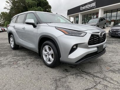 Used 2024 Toyota Highlander XLE