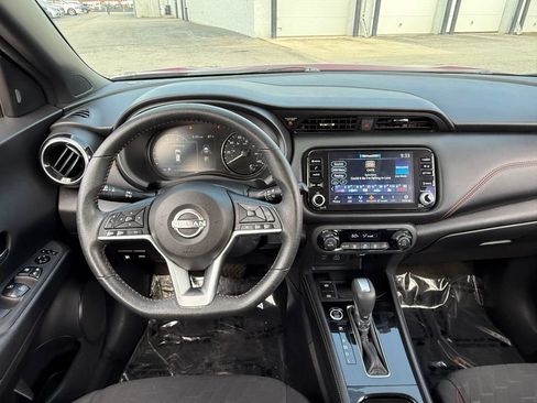 Used 2023 Nissan Kicks SR FWD image 15