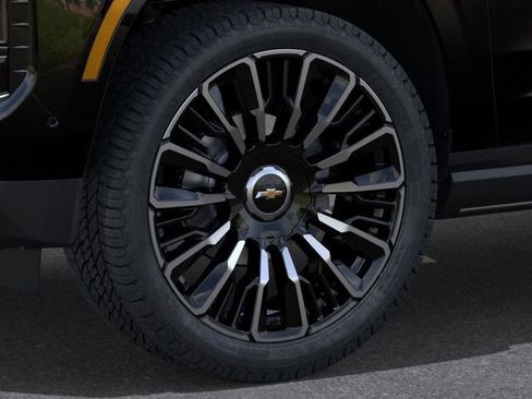 New 2026 Chevrolet Tahoe High Country AWD/4WD image 9