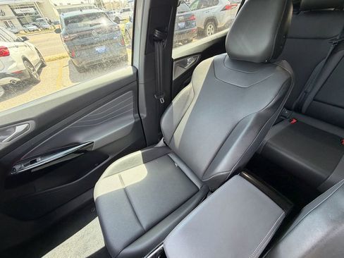 Used 2023 Volkswagen ID.4 Pro S AWD/4WD image 23