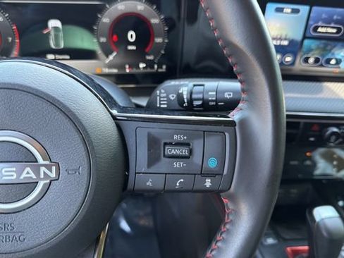 Used 2025 Nissan Kicks SR FWD image 23