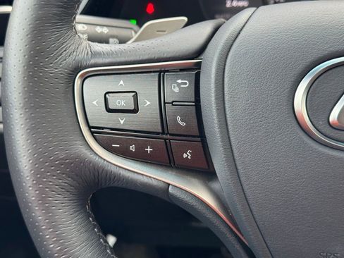 Certified 2025 Lexus ES 350 F Sport image 31