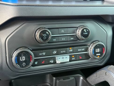 Certified 2025 Ford Bronco Badlands AWD/4WD image 13