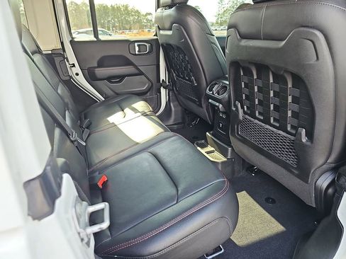 Used 2021 Jeep Wrangler Unlimited Rubicon w/ Xtreme Recon 35" Tire Package image 14