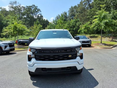 Used 2026 Chevrolet Silverado 1500 Custom image 2