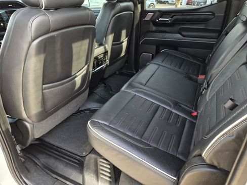 Certified 2023 GMC Sierra 1500 AT4X image 16