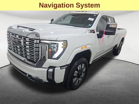 Used 2024 GMC Sierra 2500 Denali w/ Denali Reserve Package AWD/4WD image 4