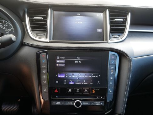 Used 2023 INFINITI QX50 Luxe AWD/4WD image 30