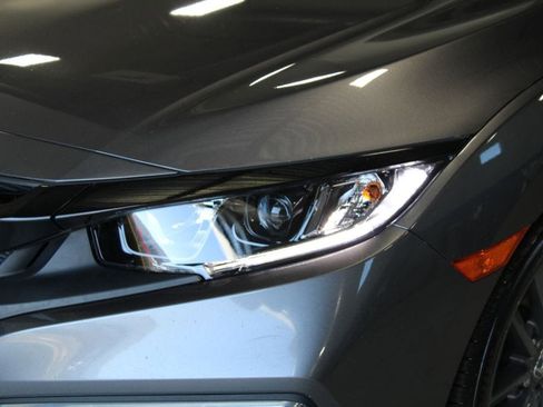 Used 2019 Honda Civic EX-L image 2