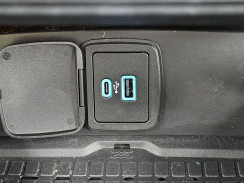 Used 2024 Ford Bronco Wildtrak AWD/4WD image 25