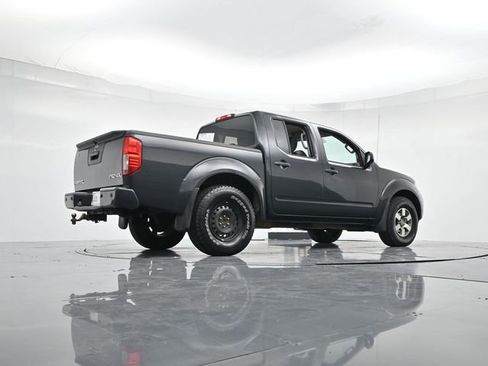 Used 2013 Nissan Frontier PRO-4X image 29