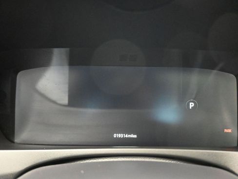 Used 2019 Jaguar XE S image 16