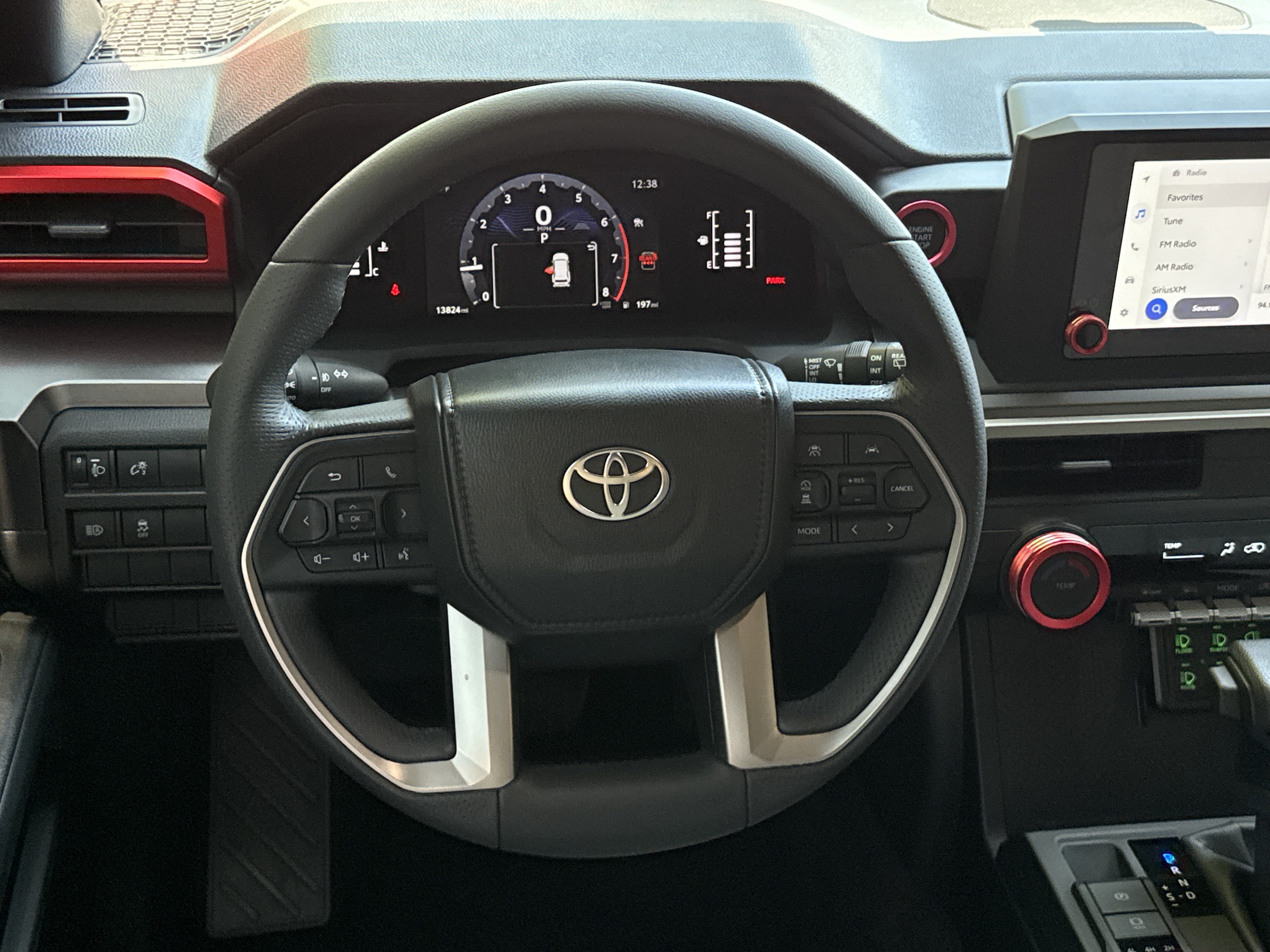 Used 2025 Toyota 4Runner SR5 AWD/4WD image 21