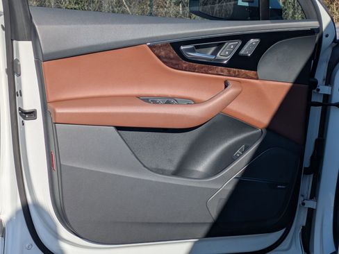 Used 2018 Audi Q7 3.0T Premium Plus w/ Premium Plus Package image 20