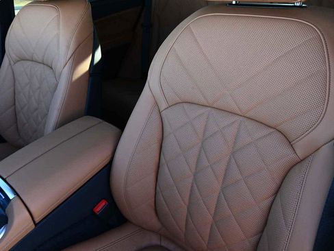 New 2026 BMW X5 M60i w/ Executive Package image 8