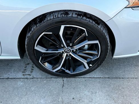 Used 2024 Nissan Altima 2.5 SR image 47