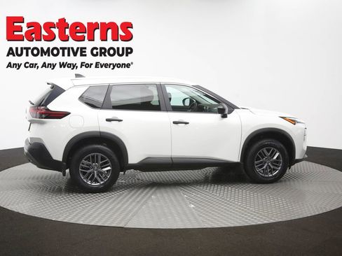 Used 2023 Nissan Rogue S AWD/4WD image 44