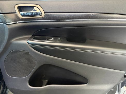 Used 2015 Jeep Grand Cherokee Limited image 29