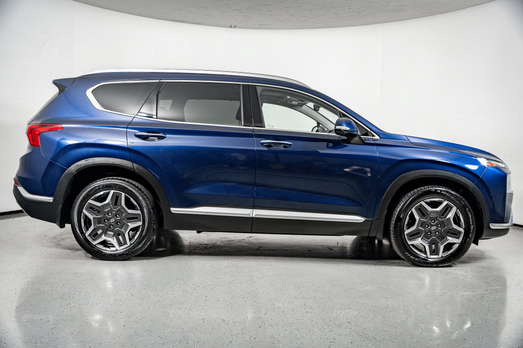 Certified 2023 Hyundai Santa Fe Limited w/ Cargo Package FWD image 3