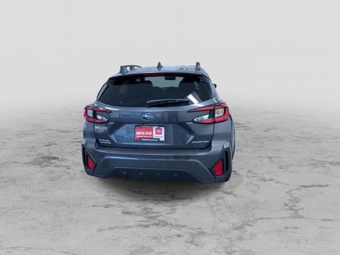Used 2024 Subaru Crosstrek 2.0i Premium image 9