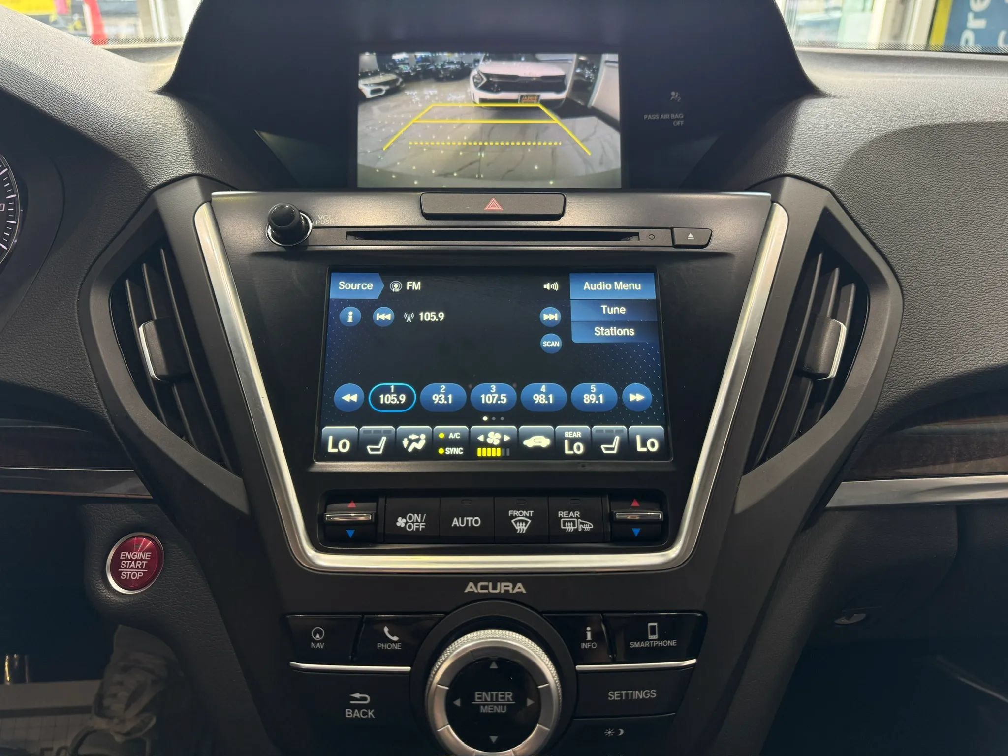 Used 2020 Acura MDX w/ Technology Package AWD/4WD image 19