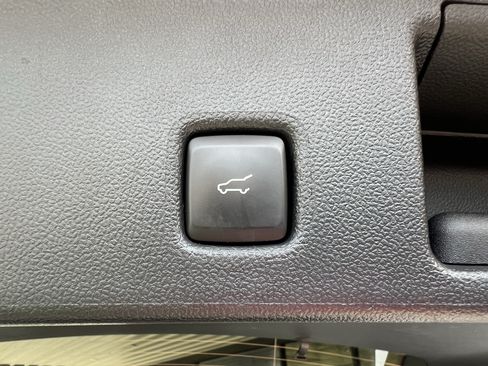 Used 2024 Ford Escape ST-Line w/ Tech Pack #1 AWD/4WD image 45